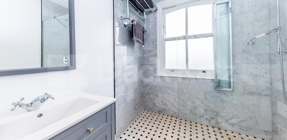 Stunning family home over 4 floors refurbished to a high standard. Hartham Road, Caledonian Road